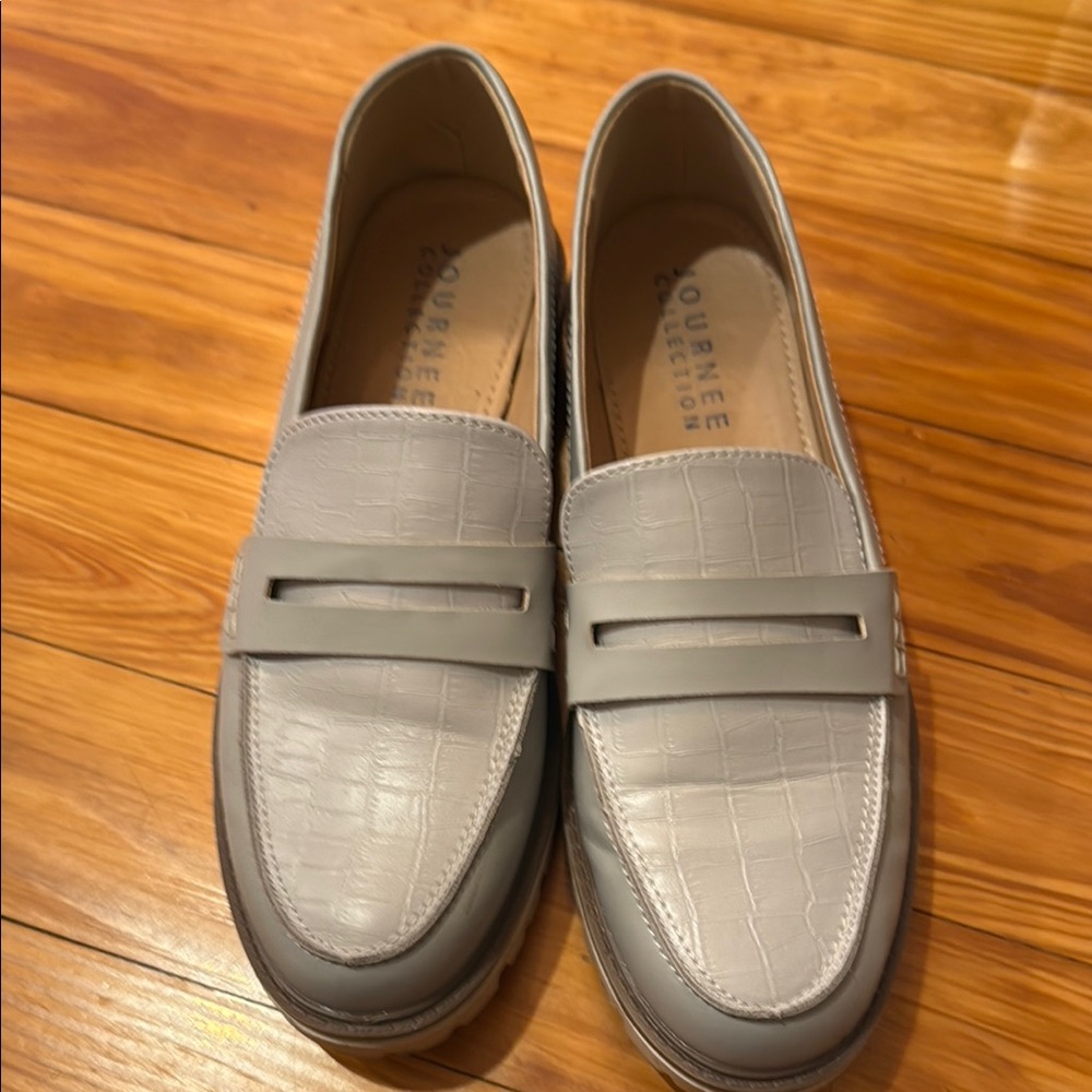 Gray Loafers with Croc Embossed Design Journee Collection EUC